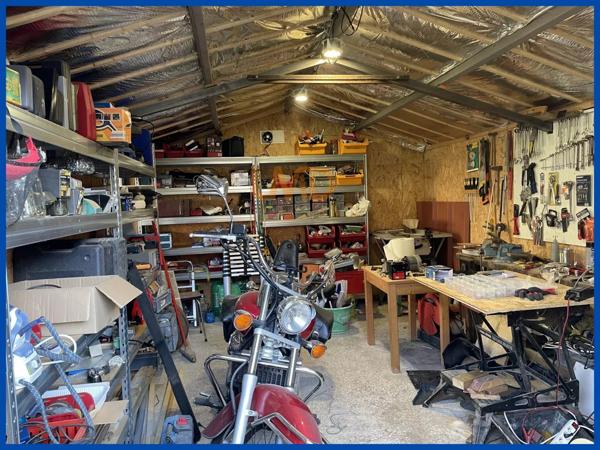 Aveyron Maison 3 chambres, salon, séjour, garage et jardin