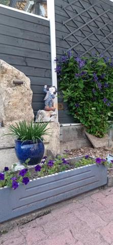 Aveyron Maison 3 chambres, salon, séjour, garage et jardin