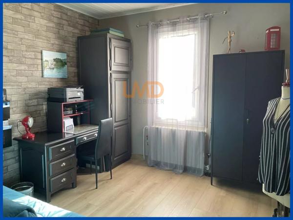 Aveyron Maison 3 chambres, salon, séjour, garage et jardin