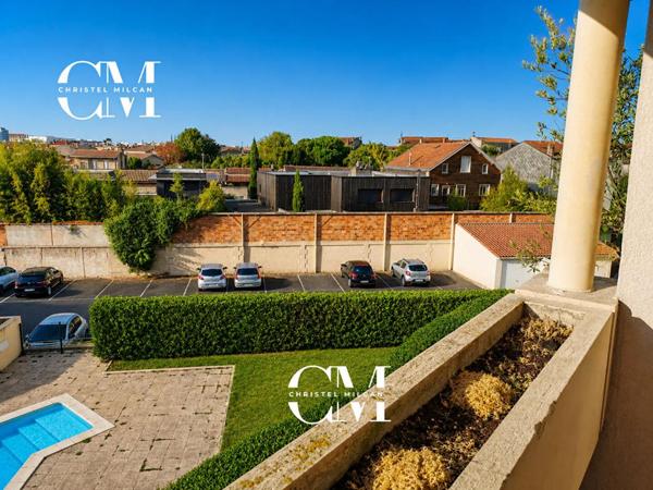 Appartement duplex Talence 2 pièces 32 m2 balcon, piscine et parking