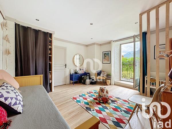 Maison à vendre 6 pièces 153 m² Doussard