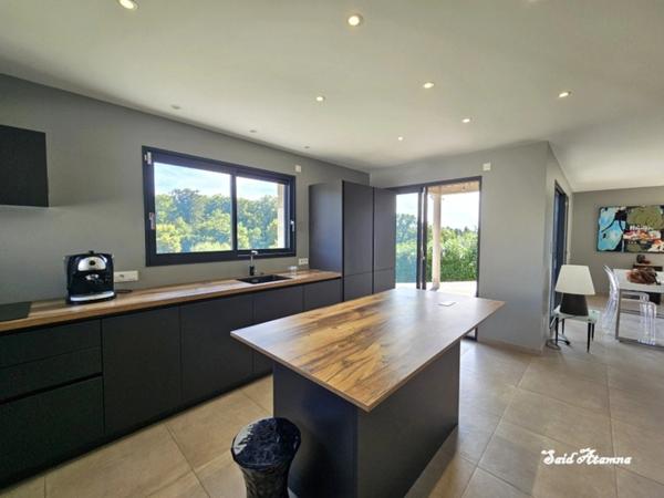 En exclusivité, maison à vendre de 137m², 4 pièces CHATEL SUR MOSELLE (88) sur un terrain de 1463m².