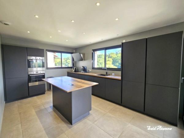 En exclusivité, maison à vendre de 137m², 4 pièces CHATEL SUR MOSELLE (88) sur un terrain de 1463m².