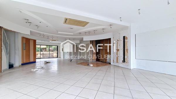 Immeuble 172 m² avec local commercial 104 m² à Quesnoy-sur-Deûle