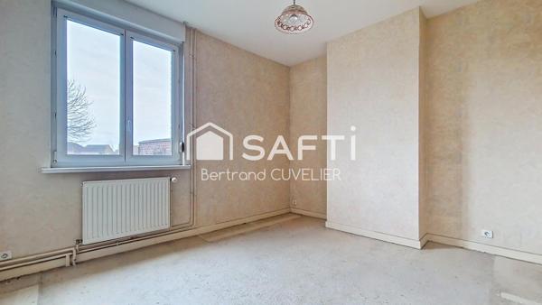 Immeuble 172 m² avec local commercial 104 m² à Quesnoy-sur-Deûle