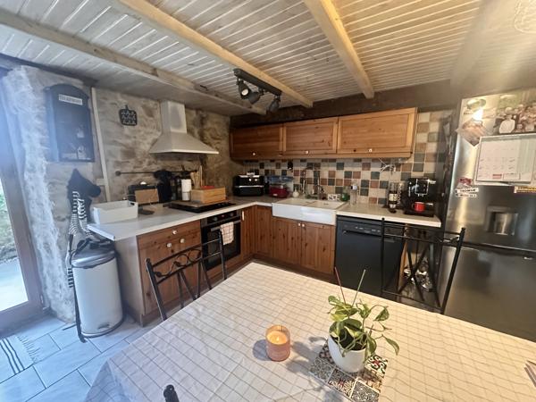 Maison  6 pièce(s)  4 chambre(s)  150 m²