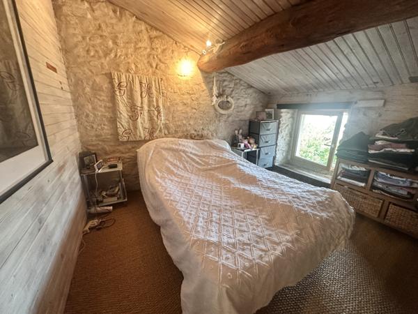 Maison  6 pièce(s)  4 chambre(s)  150 m²