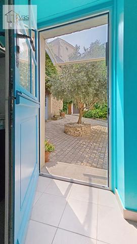 EXCLUSIVITÉ PEYRIAC-DE-MER - CHARMANTE MAISON DE VILLAGE T4 ENTIEREMENT RENOVÉE