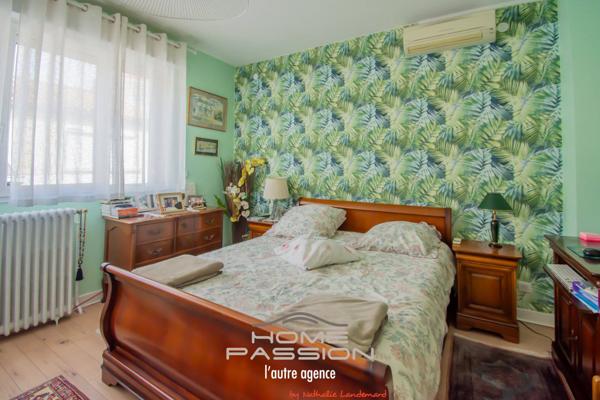 ROYAN CENTRE VILLE - MAISON DE VILLE AUX 2 APPRTEMENTS