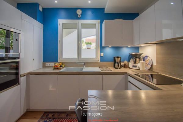 ROYAN CENTRE VILLE - MAISON DE VILLE AUX 2 APPRTEMENTS