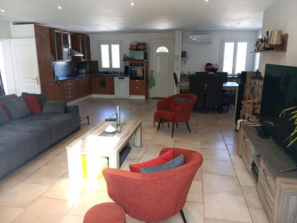 Villa plain-pied de 129,35m² sur 1232m² de terrain