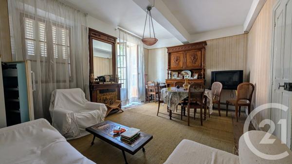 Immeuble à vendre  272,75 m2 CORPS - 38