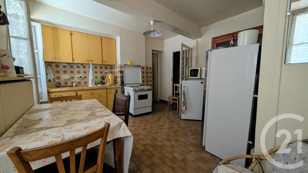 Immeuble à vendre  272,75 m2 CORPS - 38