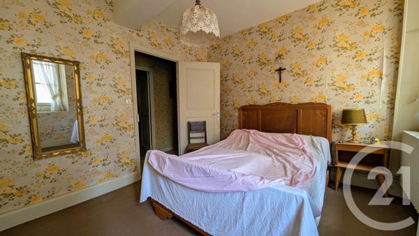 Immeuble à vendre  272,75 m2 CORPS - 38