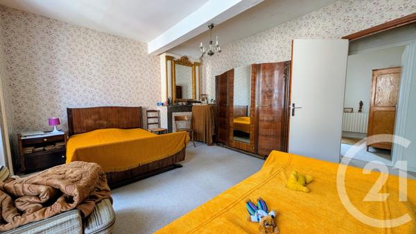 Immeuble à vendre  272,75 m2 CORPS - 38