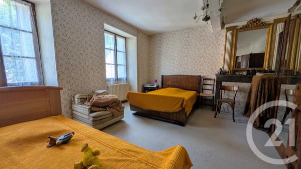 Immeuble à vendre  272,75 m2 CORPS - 38