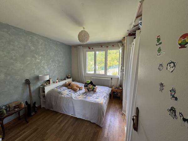 Le Thillay (95500) Ensemble de 3 Apt sur 2 Maisons