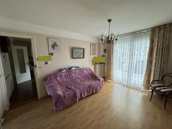 Le Thillay (95500) Ensemble de 3 Apt sur 2 Maisons