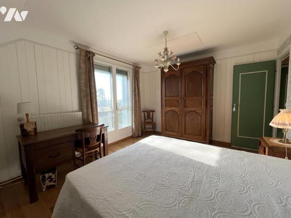 MONTCETZ-LONGEVAS - Maison Type 8 d'env 167m² habitables sur parcelle de 1120m²