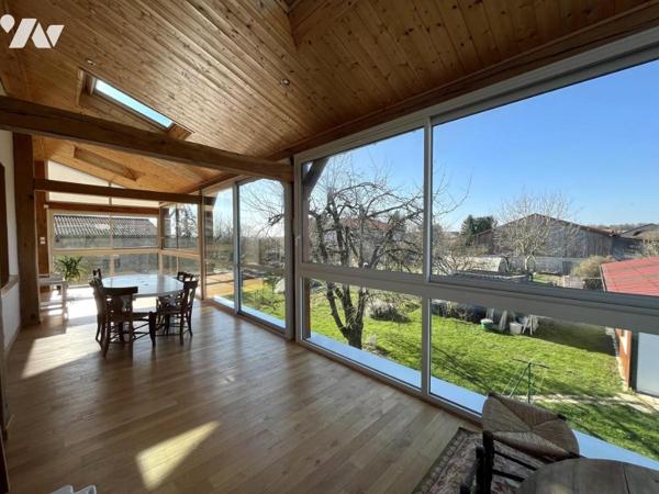 MONTCETZ-LONGEVAS - Maison Type 8 d'env 167m² habitables sur parcelle de 1120m²