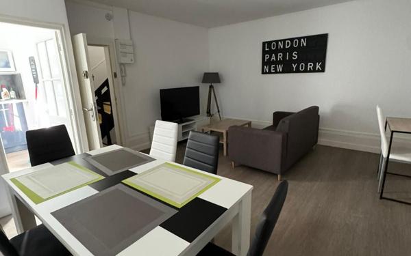 Immeuble à vendre    12 pièces •  Limoges