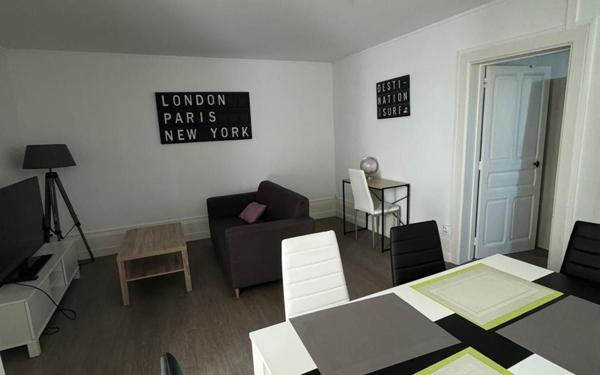 Immeuble à vendre    12 pièces •  Limoges