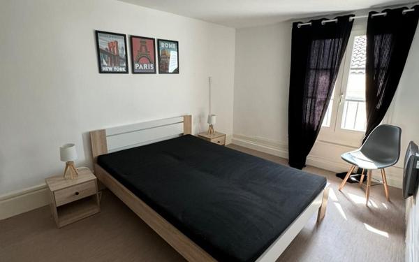 Immeuble à vendre    12 pièces •  Limoges