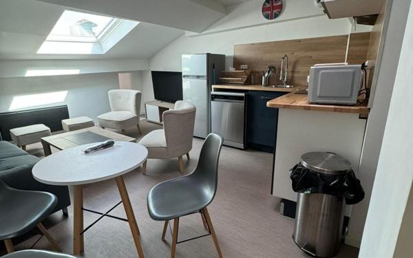 Immeuble à vendre    12 pièces •  Limoges