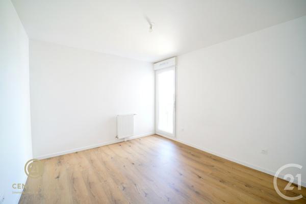 Appartement F4 à vendre  4 pièces - 78,81 m2 SERRIS - 77