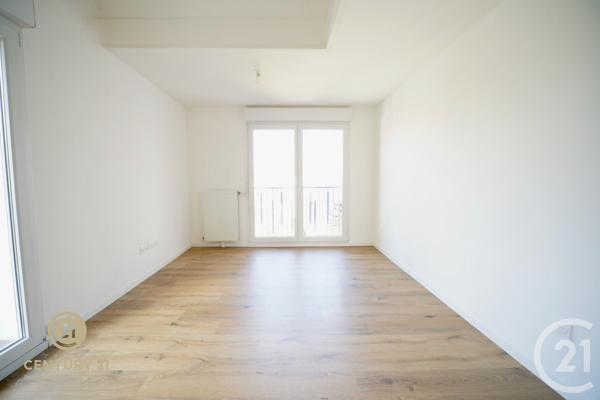 Appartement F4 à vendre  4 pièces - 78,81 m2 SERRIS - 77