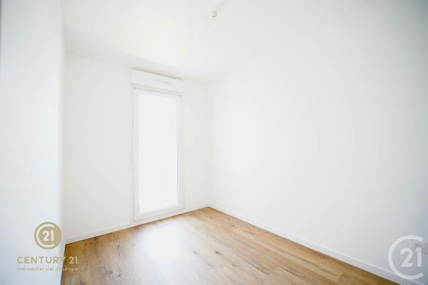 Appartement F4 à vendre  4 pièces - 78,81 m2 SERRIS - 77
