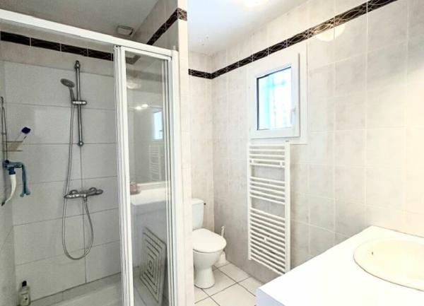 Maison à vendre    6 pièces •  Saint-Georges-d'Oléron