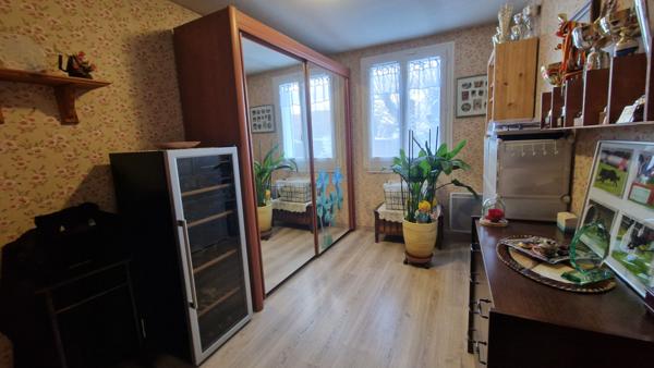 Maison Buchelay de 5 chambres et 615m²