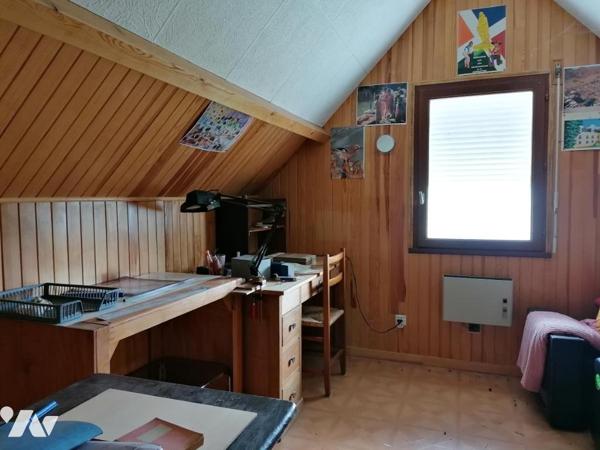 PAVILLON SUR SOUS-SOL