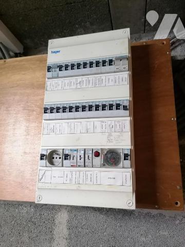 PAVILLON SUR SOUS-SOL