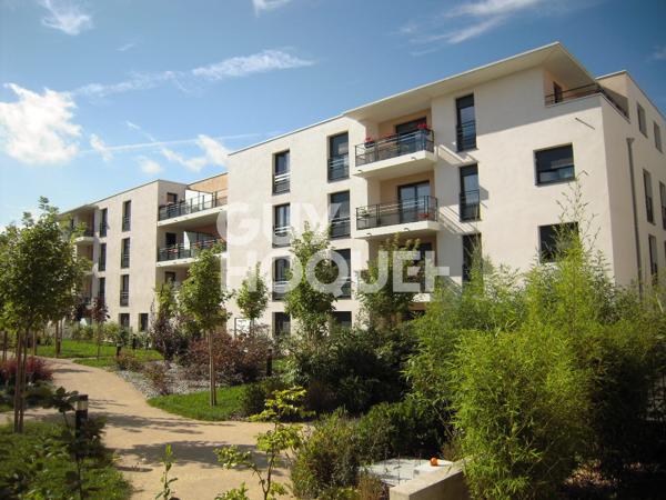 3 pièces de 55.30m² - balcon de 7m² - proche centre ville