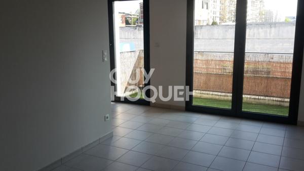 3 pièces de 55.30m² - balcon de 7m² - proche centre ville