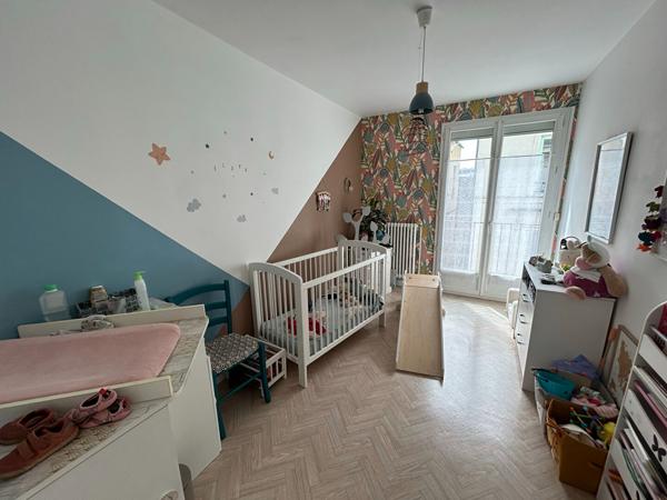 Appartement lumineux et élégant - Rive Gauche de Laval