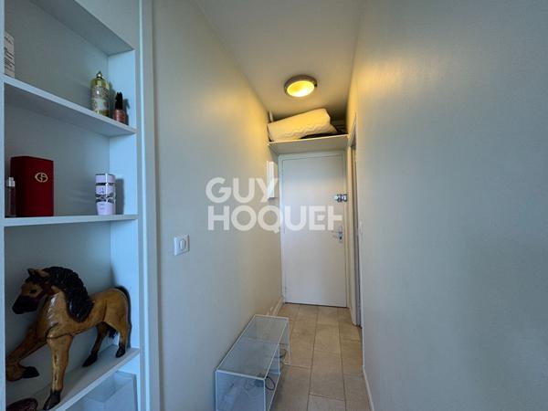 CHARMANT STUDIO AVEC EXTERIEUR ET VUE MER - TROUVILLE SUR MER