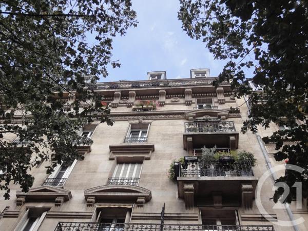 Appartement F4 à vendre  4 pièces - 79 m2 PARIS - 75011