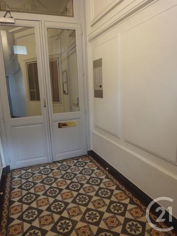 Appartement F4 à vendre  4 pièces - 79 m2 PARIS - 75011