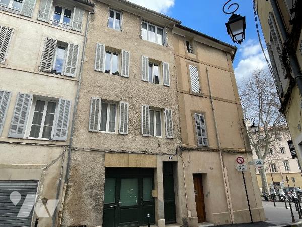 AIX-EN-PROVENCE 13100, 2 RUE PAVILLON proche parking CARNOT, appartement en RDC,
double destination