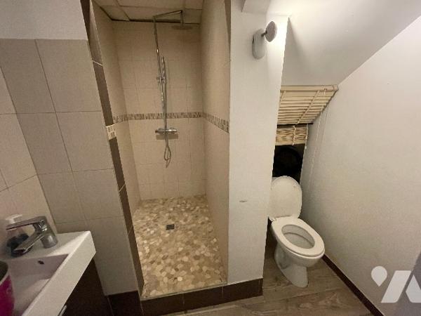 AIX-EN-PROVENCE 13100, 2 RUE PAVILLON proche parking CARNOT, appartement en RDC,
double destination