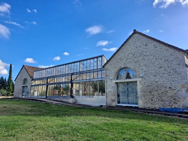 Belle Propriété avec Piscine et 6 hectares sur Condom