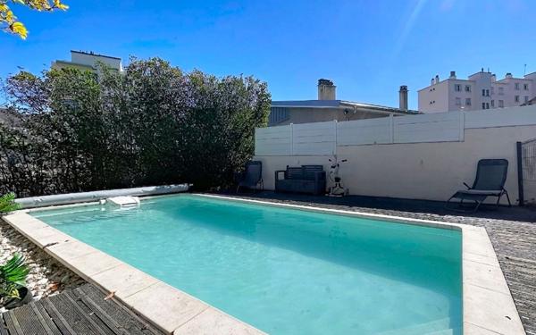 Maison à vendre    3 pièces •  Saint-Étienne