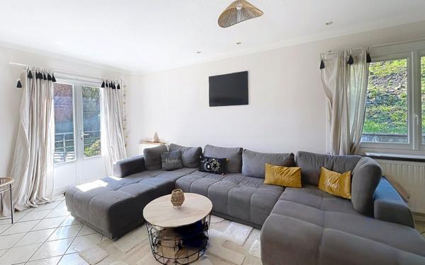 Maison à vendre    3 pièces •  Saint-Étienne