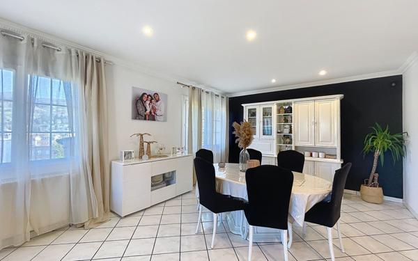 Maison à vendre    3 pièces •  Saint-Étienne