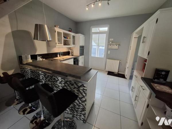 Belle maison atypique en brique de 84 m² hab à PONS à 800m à pied du centre ville 