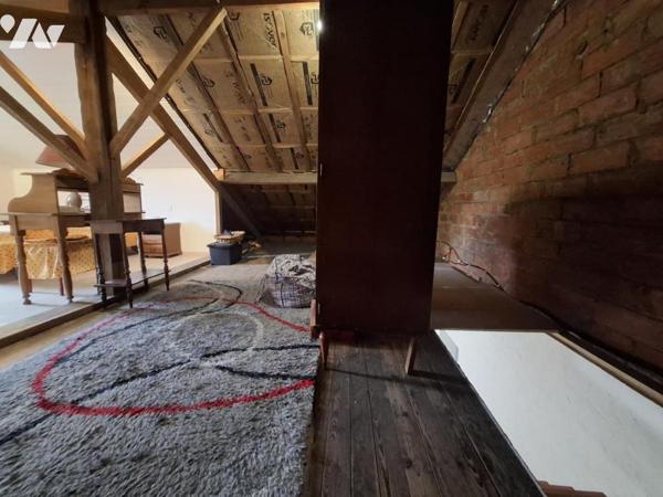 Belle maison atypique en brique de 84 m² hab à PONS à 800m à pied du centre ville 