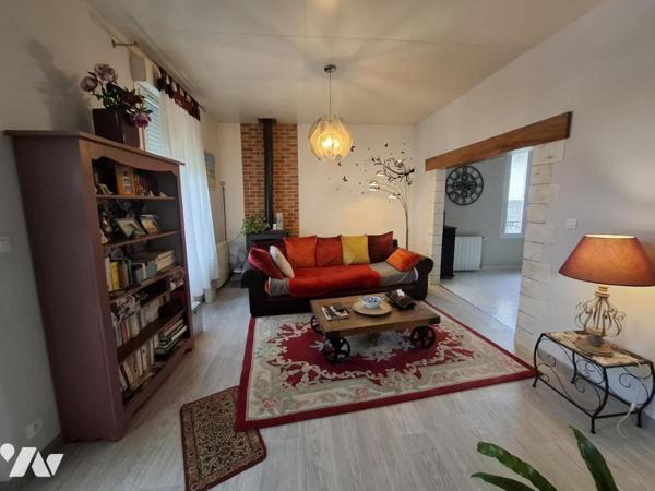 Belle maison atypique en brique de 84 m² hab à PONS à 800m à pied du centre ville 